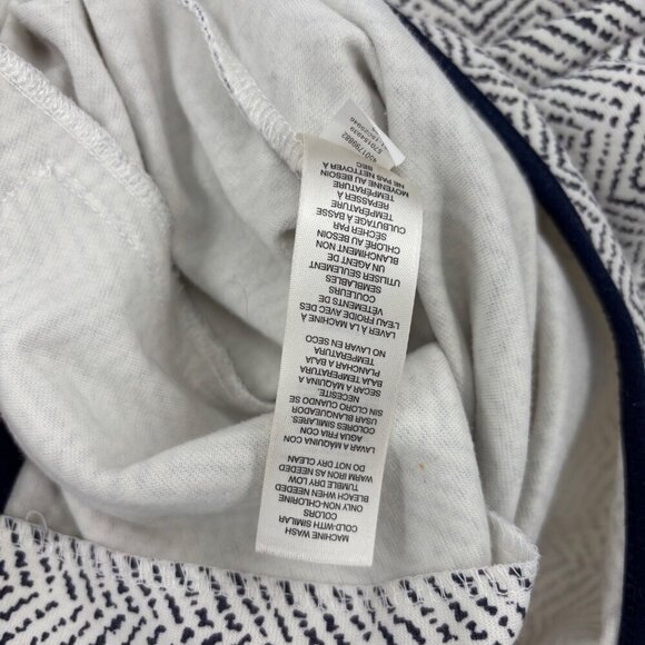 Weekends Chico's Vest Women's Size M Blue White Chevron Print Sleeveless Zip Up - Picture 11 of 11